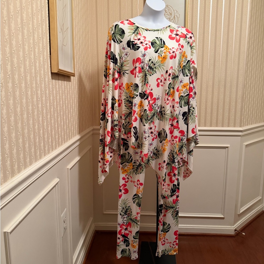 Cream Floral Straight-Leg Two Piece Set